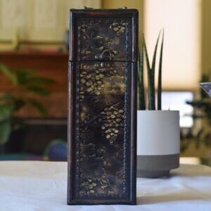 Vintage Wooden Wine Box Wine Bottle Holder with Hook Latch and Handle
